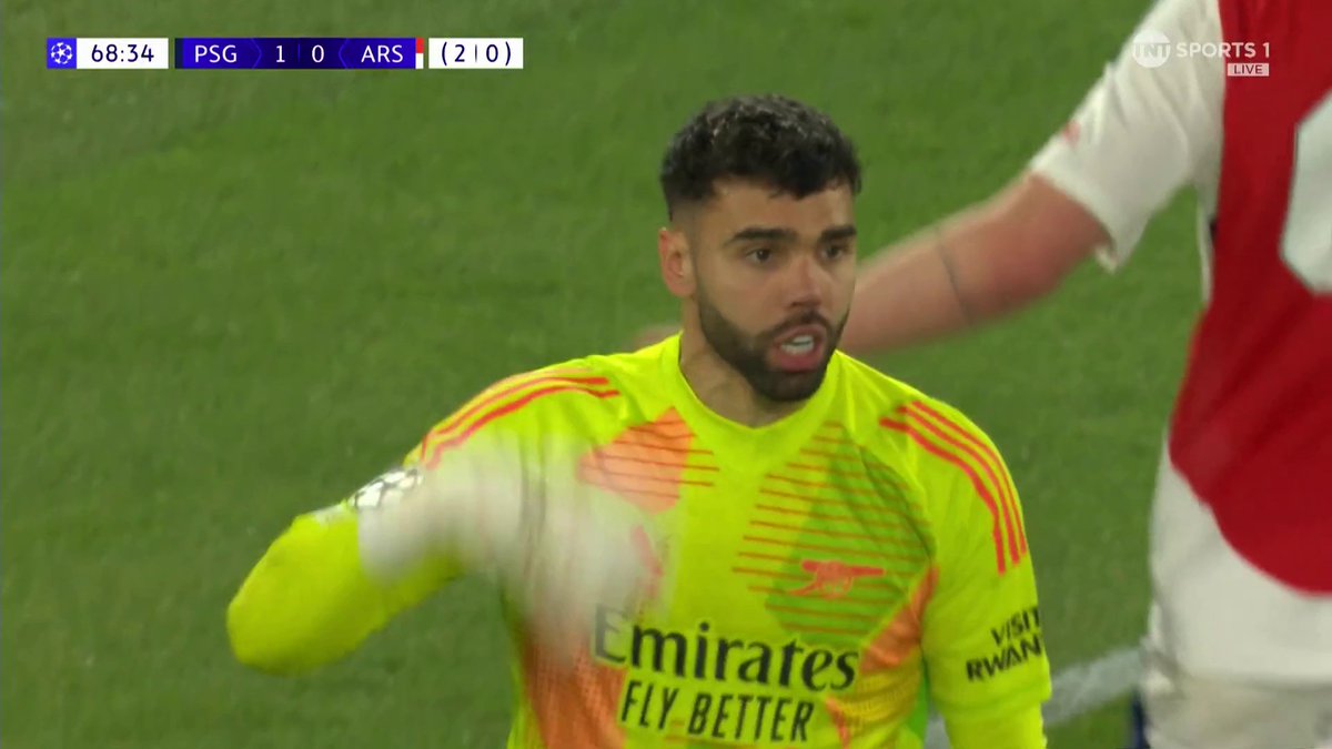 RAYA SAVES IT! David Raya gets down quickly and saves Vitinha's penalty to keep Arsenal alive in the tie ๐ ๐บ TNT Sports & discovery+ UK