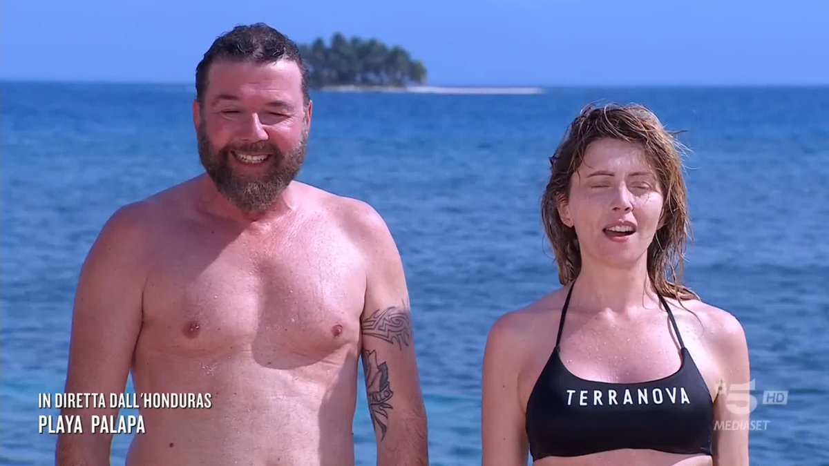 Veronica: "Pensi che la fame sarà un problema?" Paolo: "Di solito di notte apro il frigorifero e mangio" 😂 #Isola