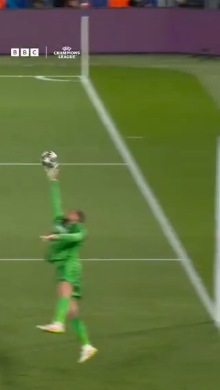 What a performance by Gianluigi Donnarumma! 🧱 #UCL #BBCFootball