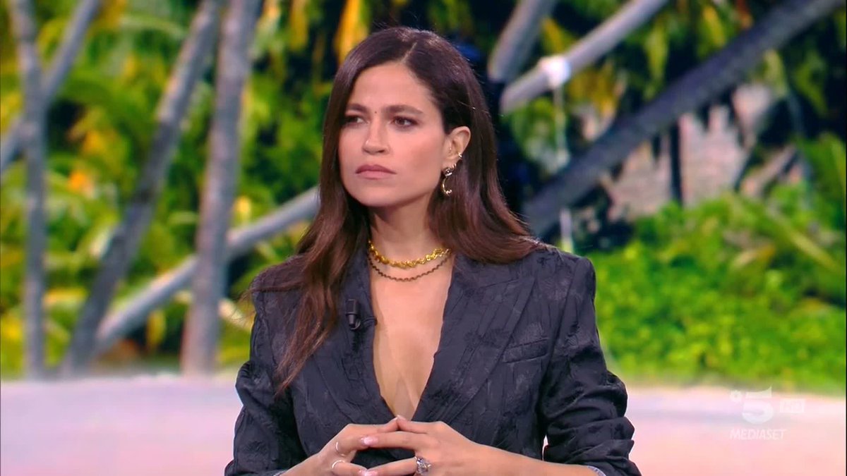 "Tutti devono prendere come esempio una ragazza come Chiara Balistreri" Le parole di Simona ❤️ #Isola
