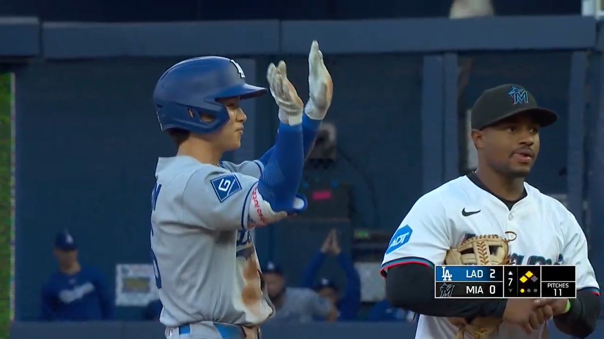 Bring him in, Hyeseong!