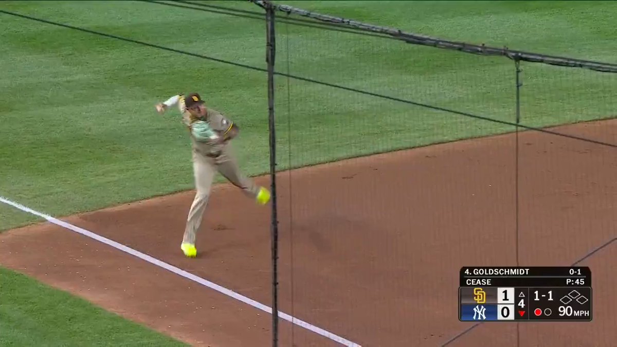 Does anyone make this play better than Manny Machado?