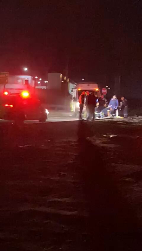 🔴 AHORA | Según fuentes de RADIO PAULINA, el alcaide del Complejo Penitenciario de #AltoHospicio, teniente coronel Felipe Parra, fue detenido por Carabineros tras atropellar y dar muerte a una mujer en la Ruta A-616. Gendarmería de Chile #Iquique #Tarapacá