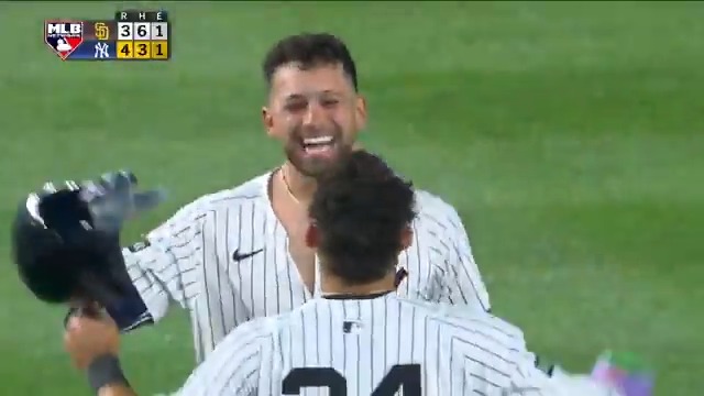 J.C. Escarra walks it off for the New York Yankees with a sac fly! #MLBNShowcase