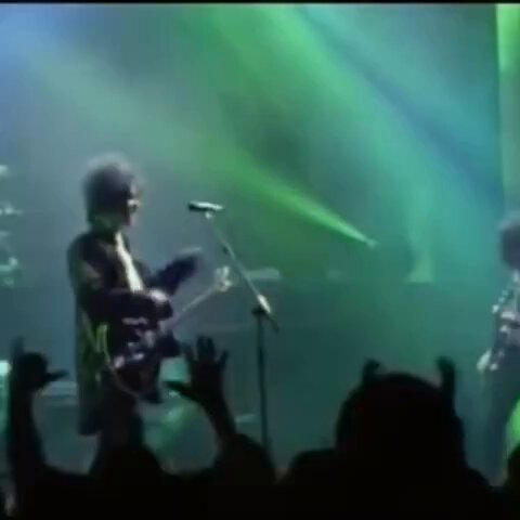 The Cure playing “A Forest” Live in 1992