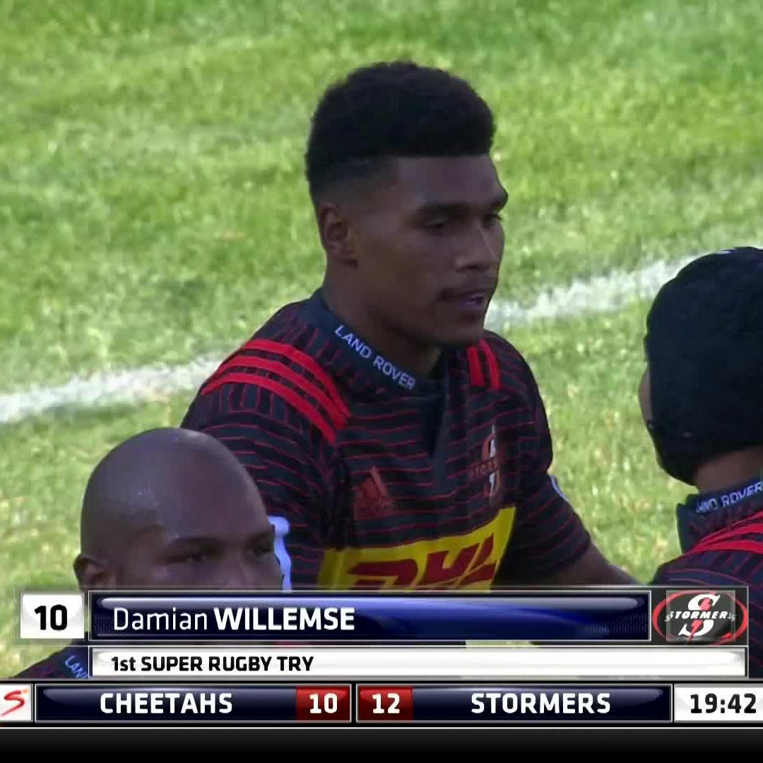 Damian Willemse 100 He turned 27 yesterday 🥳 "Schoolboy Superstar" First try 👇🏽 PSdT, Mbonambi & Leyds were happy! Looking who took the kick: