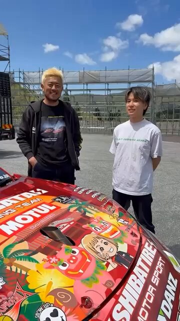 ⭐️OKUIBUKI DRIFT⭐️ 蕎麦切選手、日比野選手からもメッセージが届きました🚗 選手は本日よりすでに会場入りして皆様をお迎えする準備中です‼️ スタンド席も残りわずか🎫 ご来場お待ちしております🤩 #d1gp #drift