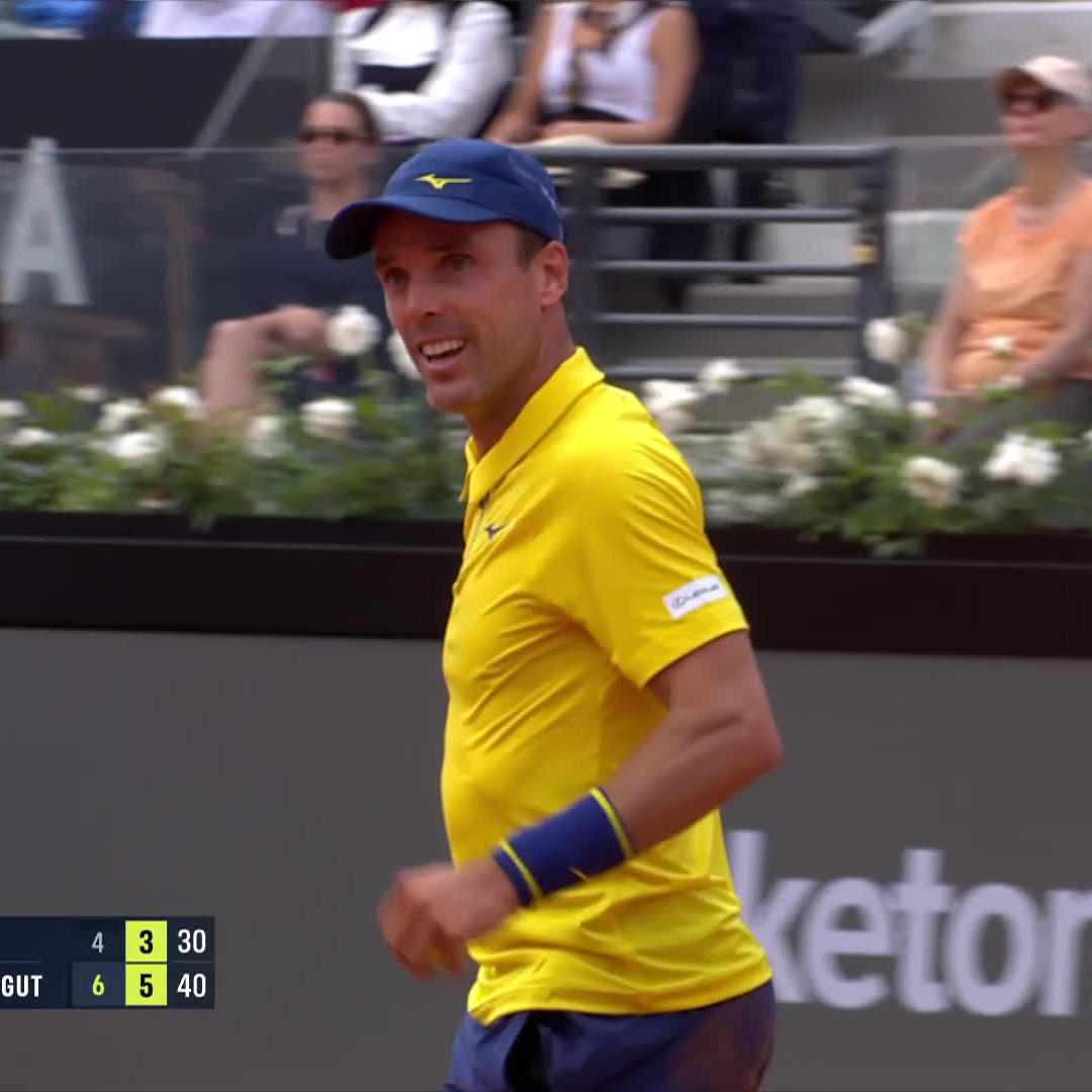 First win in Rome since 2021 👏 Roberto BautistaAgut takes out home favourite Arnaldi 6-4 6-3 #IBI25