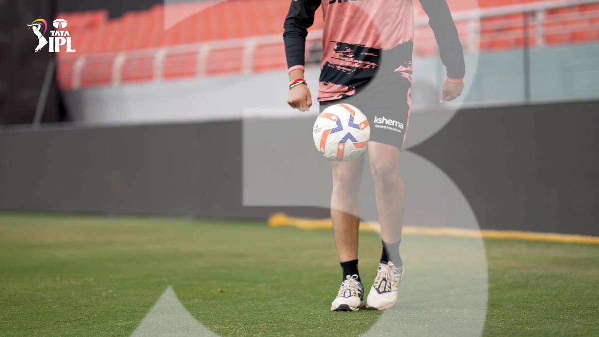 We're back in the picturesque Dharamshala for a BIG contest in the playoff race 🏔 Another win for #PBKS or back to winning ways for #DC? 👊 #TATAIPL | #PBKSvDC