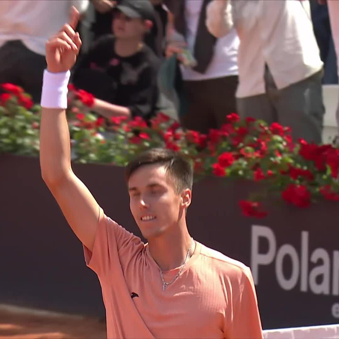 Magnificent Marozsan ✨ The Hungarian takes out Fonseca 6-3 7-6 to meet Rublev in the next round! #IBI25