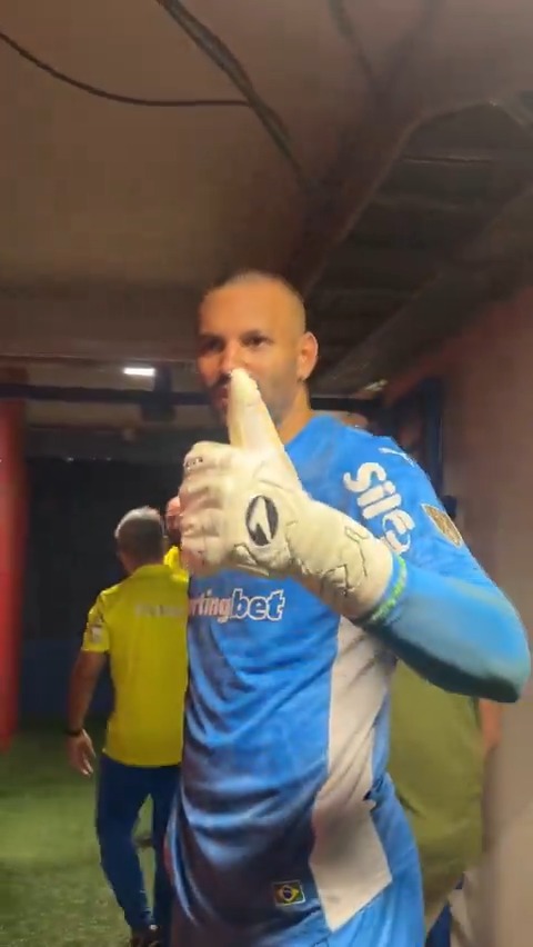 Apenas o goleiro com mais jogos sem sofrer gol na história da #Libertadores! 😌