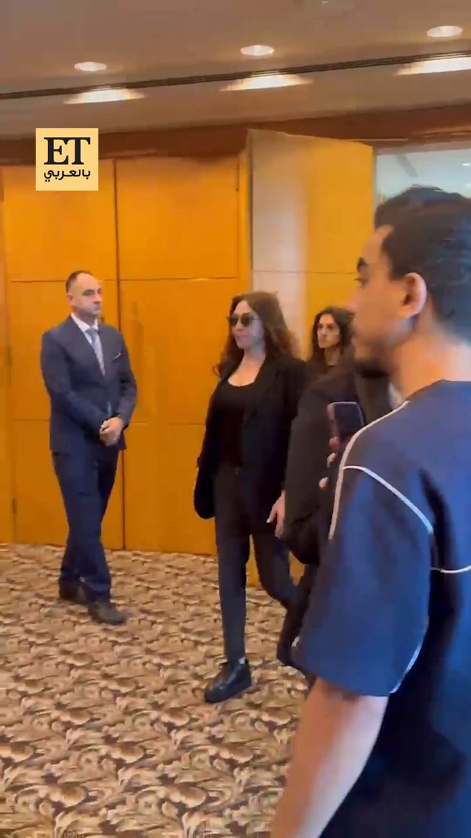 إليسا تساند كارول سماحة في وداع زوجها وليد مصطفى: "جيت أوقف حدها، الله يصبّرها"