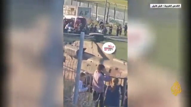 القسام: استهدفنا قوة صهيونية راجلة من 7 صهاينة بعبوة شديدة الانفجار بحي التنور شرق مدينة #رفح جنوب قطاع #غزة.. مشاهد متداولة على المنصات الإسرائيلية لمروحية إسرائيلية تنقل عدد من الجنود الجرحى في كمين #رفح #حرب_غزة #الأخبار