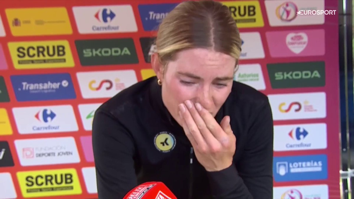 🚴🇪🇸 | Wow, wat een interview met Demi Vollering na haar zege in Spanje. Kijk en luister! 🧠🤒 #VueltaFemenina 📺 Stream koers op HBO Max