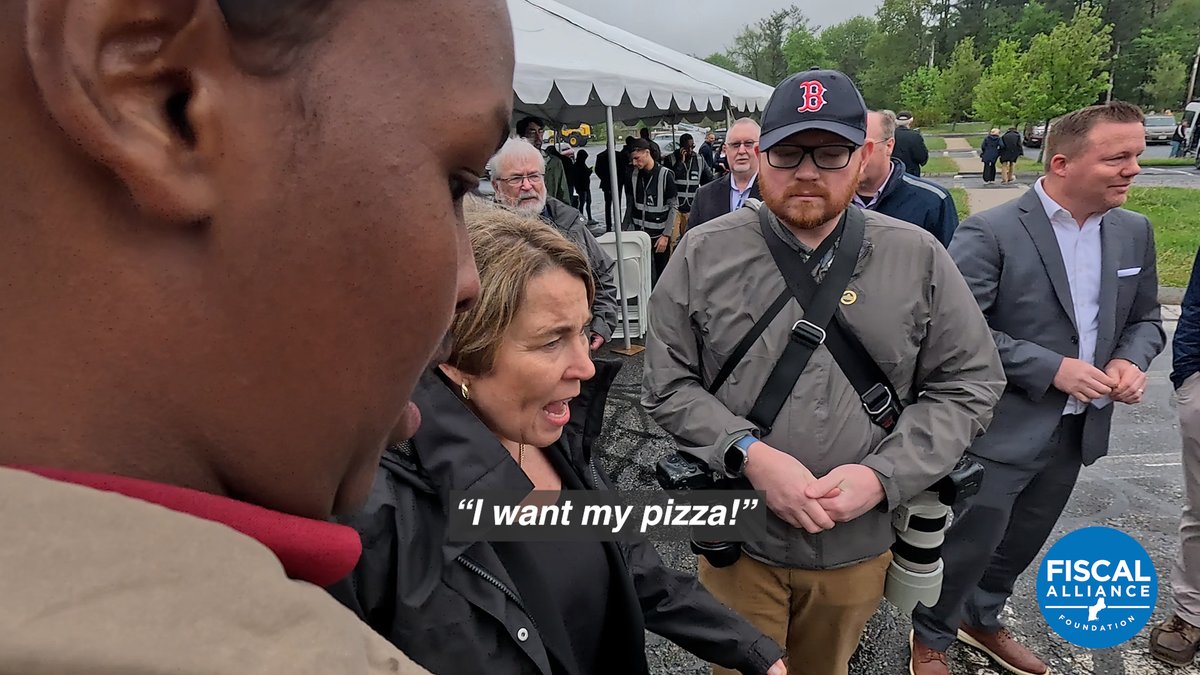 LET THEM EAT PIZZA!🍕Oakham residents are fighting a massive battery storage project, but Gov. Healey made it impossible to fight back—she signed a law letting alternative energy companies bypass local control. Asked about it, she ignored the question: “I want my pizza!” #mapoli
