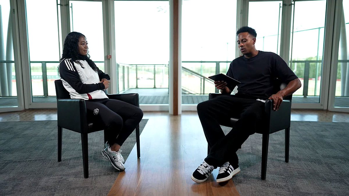 "It was like a full circle moment" 🔴 Jayde Riviere says her career highlight is signing for Man United after growing up watching them on TV ✨