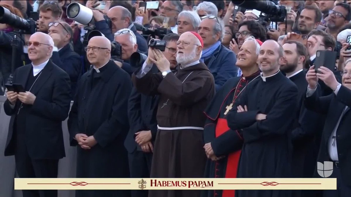 🇻🇦 'Habemus Papam': así anunciaron el nombre del nuevo pontífice. Se trata de Robert Francis Prevost, nacido en Chicago, Estados Unidos y de 69 años. #vaticano #papa