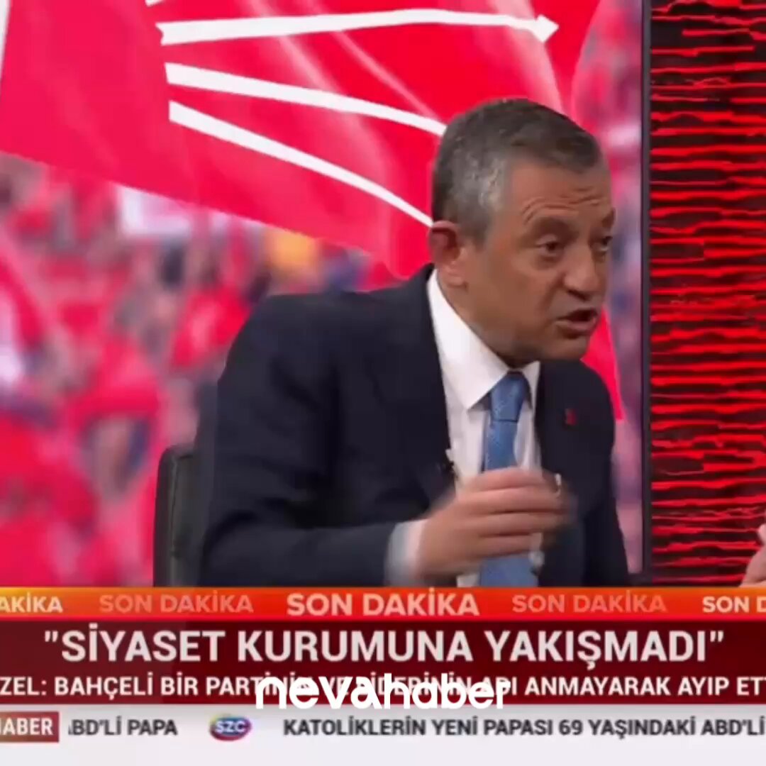 Özgür Özel: “Bugün Ekrem Bey, yedi metre bir zindanda, göğün yedi kat üstünde siyaset yapıyor. Tayyip Bey, 1500 kişilik odada, yerin yedi kat dibinde siyaset yapıyor.”