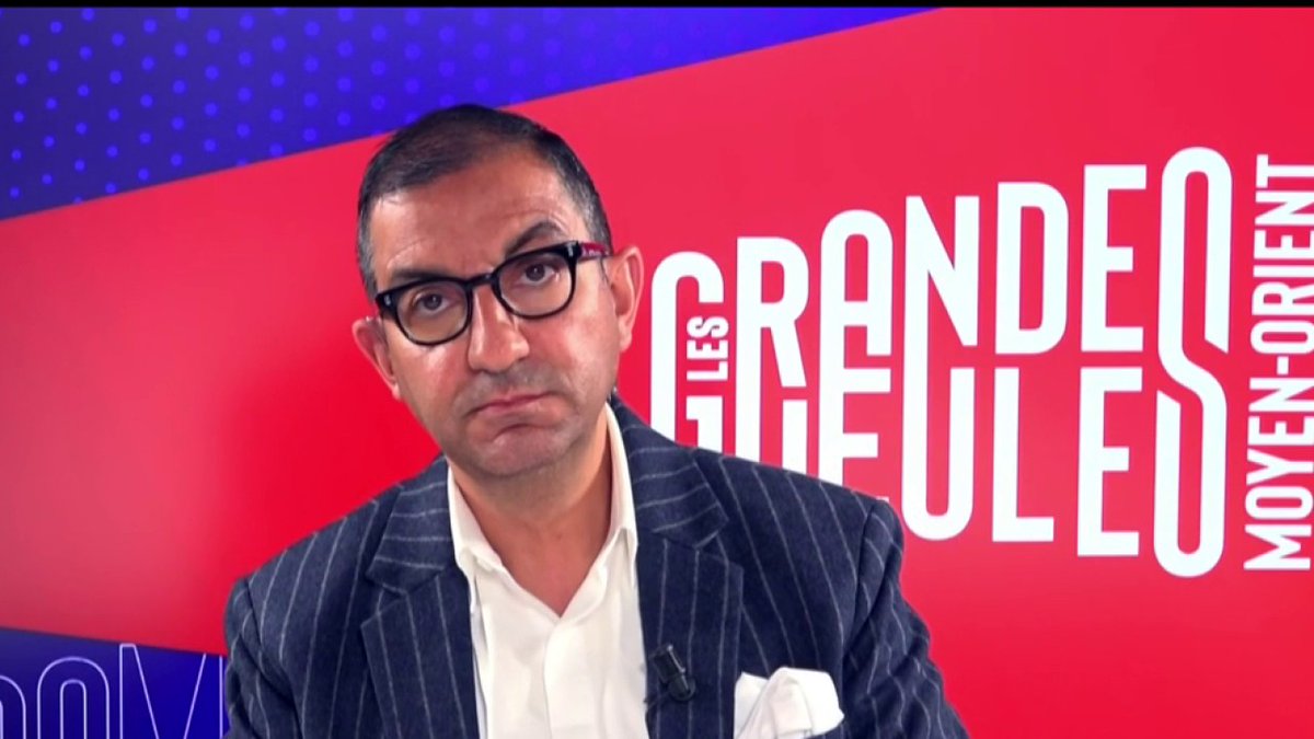 "Emmanuel Macron prend fait et cause pour tout ce qui est contre la France, c’est un président anti-national' Jean Messiha (Jean MESSIHA) président du cercle de réflexion "Vivre Français"