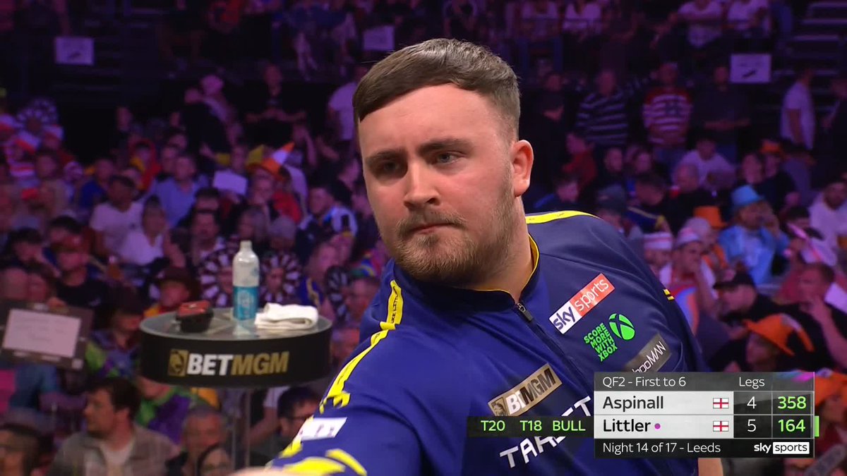 LITTLER OVERCOMES ASPINALL! Heartbreak for Nathan Aspinall, who surrenders a 4-3 lead against Luke Littler here in Leeds! The reigning Premier League champ comes through a real battle to kick off his bid for a sixth nightly win! 📺 #PLDarts25