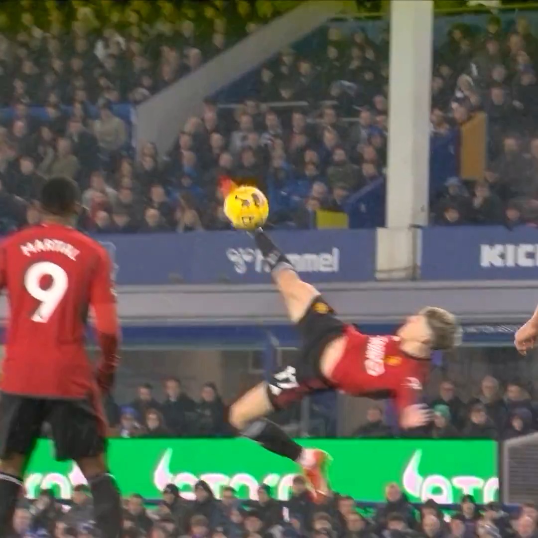 Alejandro Garnacho's bicycle kick perfection earns the No. 2 spot on our countdown of the greatest Premier League goals ever! 🔥 FULL LIST: