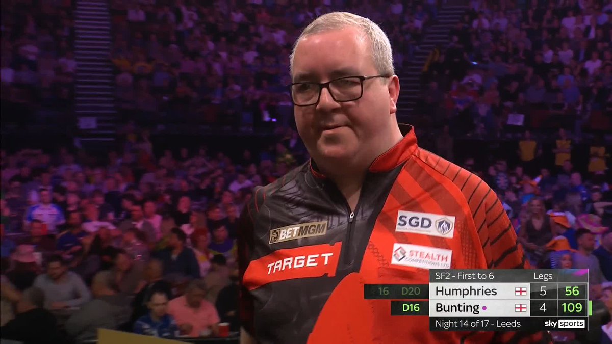 Luke Humphries makes the final in Leeds!!! 🎯