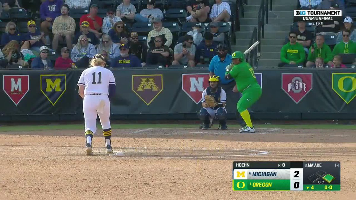 Hoehn enters and needs just one pitch to get two outs. 🔥 Madi Ramey