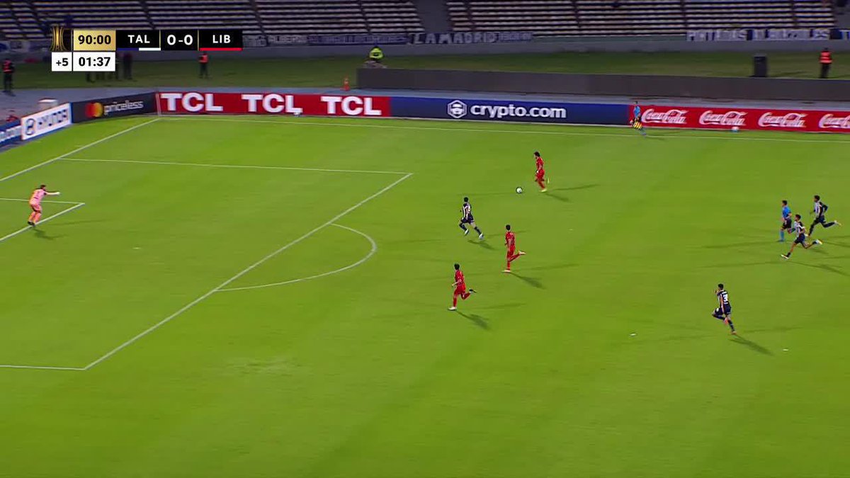 😳 ¡¡ERAN 3 CONTRA 1 Y NO FUE GOL DE LIBERTAD!! 😳 📺 Mirá TODA la CONMEBOL #Libertadores por #DisneyPlus Premium