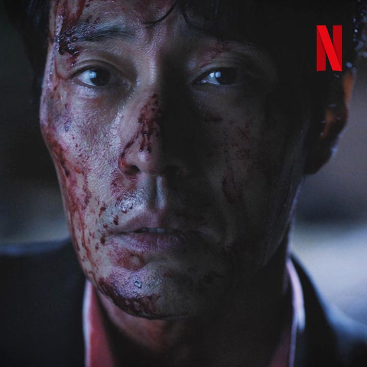 Dejó atrás su vida como gánster pero cuando le quitaron a su hermano, entendió que no había salida limpia. 'Sin piedad para nadie', estreno 6 de junio solo en Netflix.