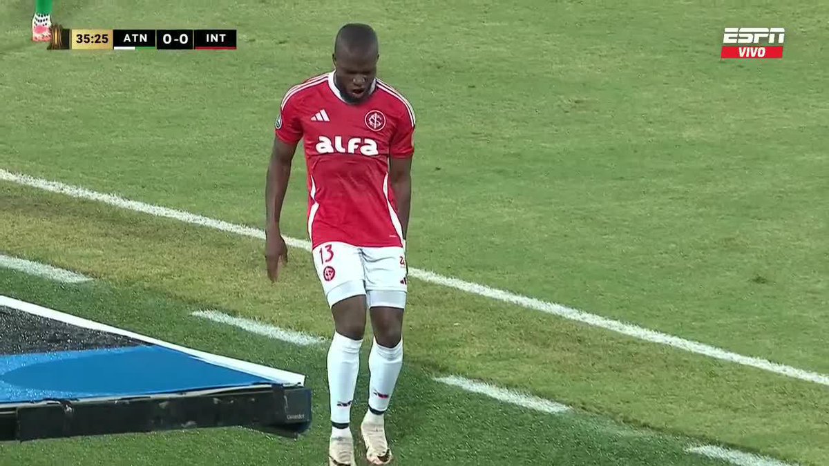 PÉSIMA NOTICIA PARA ECUADOR: Salió lesionado Enner Valencia.