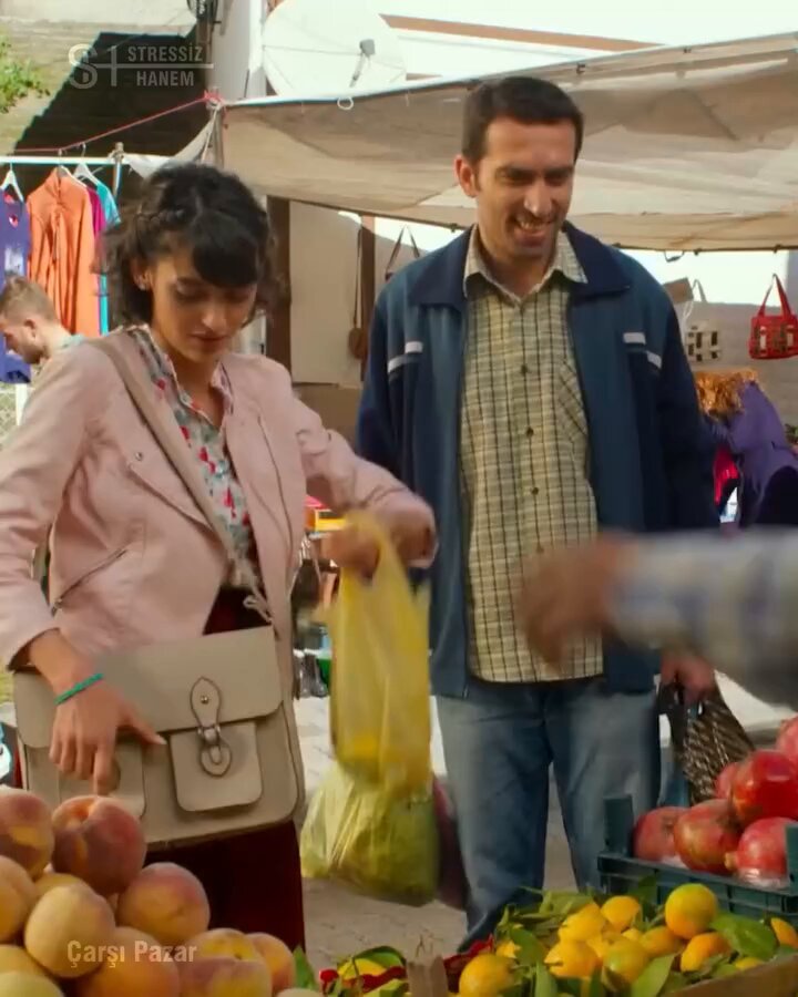 Ebende sever miydi şeftali?