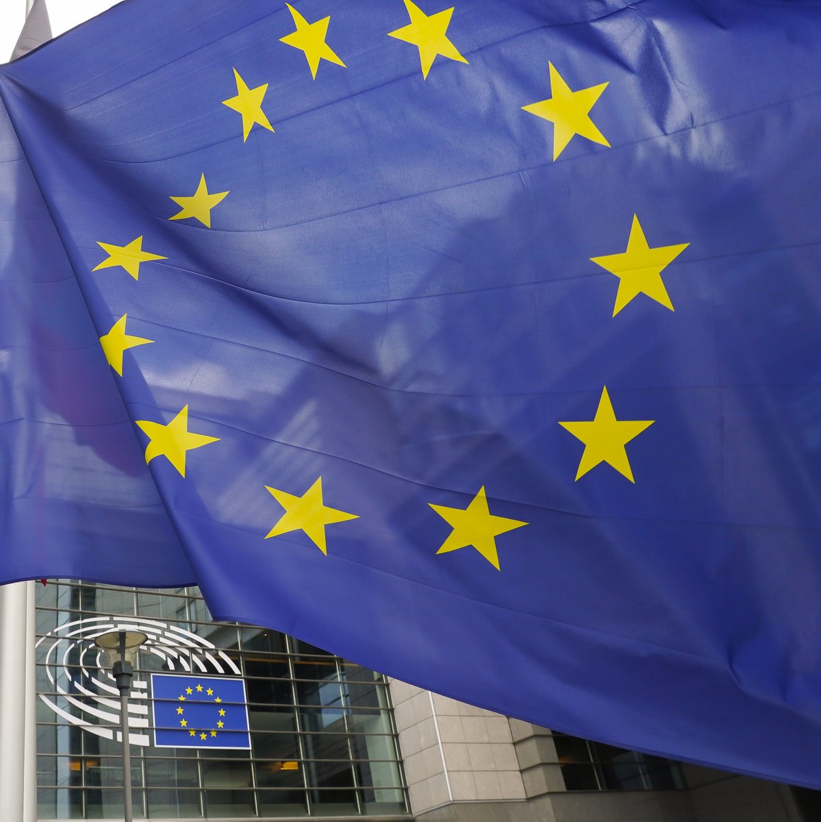 #EuropeDay must be about the future. About turning our shared values of peace, prosperity, freedom and solidarity into action. About making it easier for our families & businesses. About tackling generational issues & reaching our full potential. About standing up for Europe.