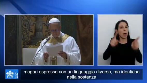 La prima omelia di Leone XIV. Ha parlato del corpo mistico della Chiesa, una espressione che negli ultimi tempi bergogliani era sparita e ha criticato anche quella falsa scienza che considera una idiozia la fede cristiana. Soprattutto il papa ha affermato che ridurre la figura di Cristo ad un "leader carismatico o ad una sorta di superuomo" non sia altro che una espressione di "ateismo di fatto". Ai tempi di Bergoglio, un "artista" della cricca della sinistra progressista raffigurò Bergoglio proprio come superman (superuomo). Sembra che la marcia di allontanamento di Prevost dal bergoglismo e le sue vedove inconsolabili sia già iniziata.
