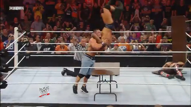 La WWE a retrouvé TOUS les RKO de Randy Orton sur John Cena.