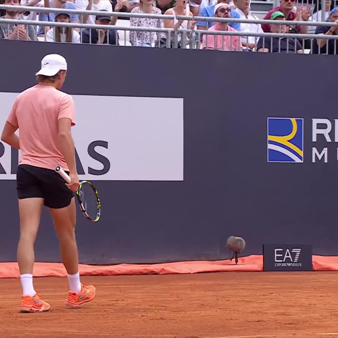When tennis becomes squash 😎 Alexandre Müller #IBI25