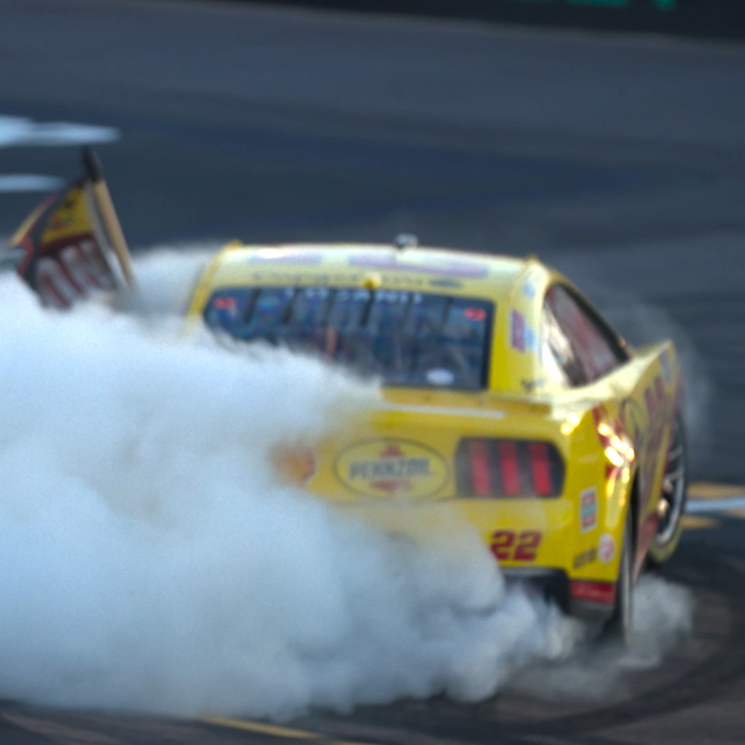 Go inside the magic of these unforgettable moments. Full Speed is now streaming on Netflix!