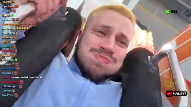 Finnish Kick streamer puked all over himself while taking a ride at an amusement park...🤮