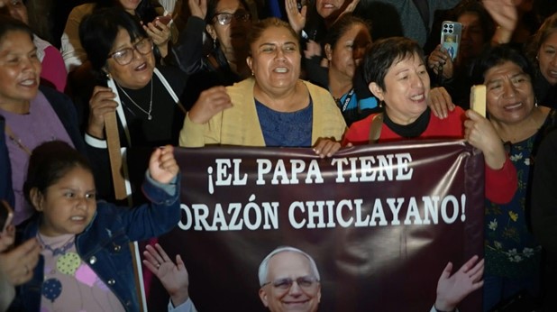 VIDEO: 🇵🇪 Peruvian Catholics rejoice at their former bishop becoming pope Residents of the city of Chiclayo in Peru celebrate outside the cathedral where the newly elected pontiff Leo XIV once delivered homilies and interacted with parishioners when he was a bishop