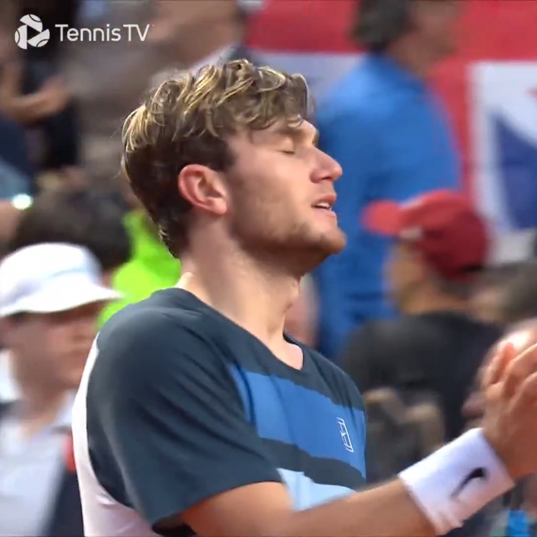 The fine form continues ๐ Madrid finalist jack draper takes out Darderi 6-1 6-4! #IBI25