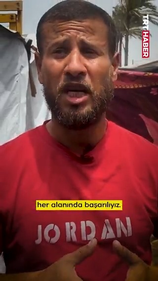 Filistinli Bassam Fasfous, gaz olmadan yemek pişirmeye imkan sağlayan basit ve düşük maliyetli ocak geliştirdi. 📌 "Gazze halkı olarak hayatı seviyoruz, onun için mücadele ediyoruz, çocuklarımızı büyütmek için yaşıyoruz."
