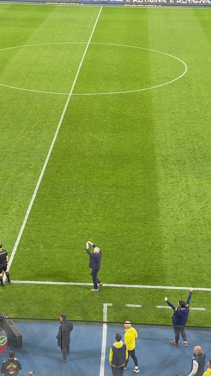 Skriniar'ın golünün ardından Jose Mourinho.