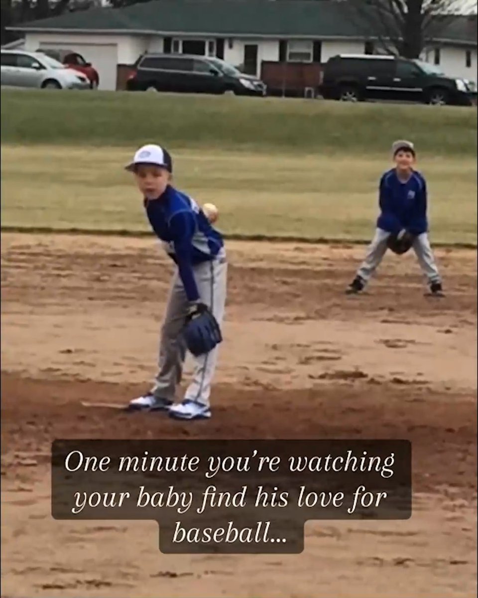 One minute you're watching your baby find his love for baseball... Next you're watching your senior play his last year of baseball ❤️⚾ (via kellyso2/TT)