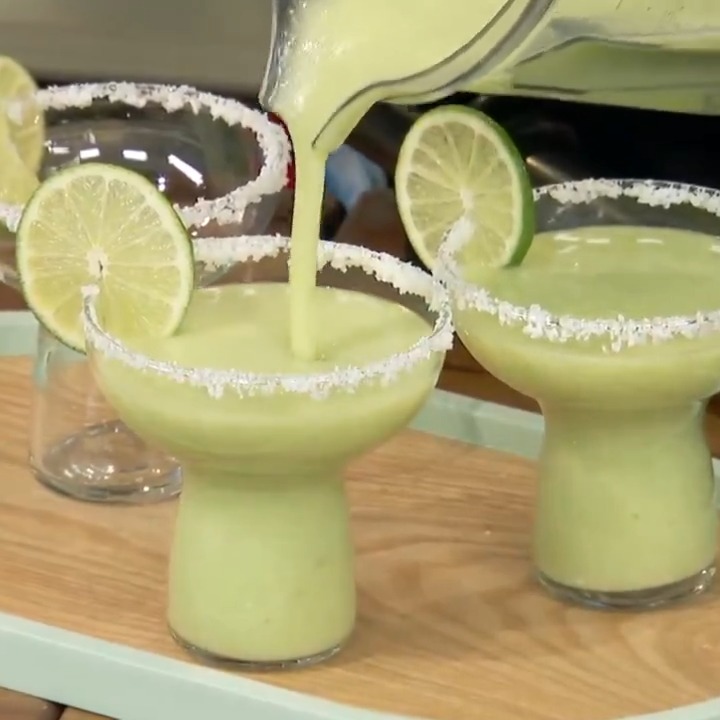 You've heard of avo in your smoothie, but have you tried it in your MARG? We'll be drinking 'em all summer long alongside SunnyAnderson (Taylor's Version😘) 🥑🍸 Watch #TheKitchen, Saturdays at 11a|10c and Max: #StreamOnMax Get the recipe:
