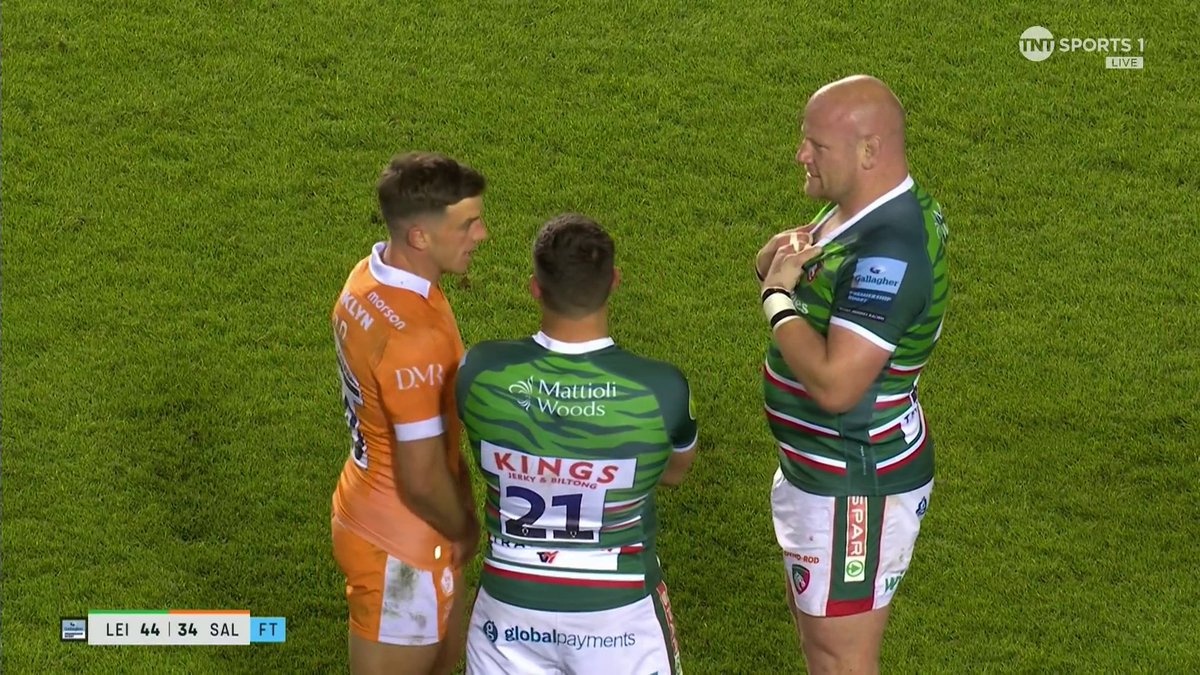 "A combined age of 163 between them!" 😅 George Ford, Ben Youngs, Julian Montoya and birthday boy, Dan Cole, dissect a thrilling Friday night encounter 🤔 #GallagherPrem