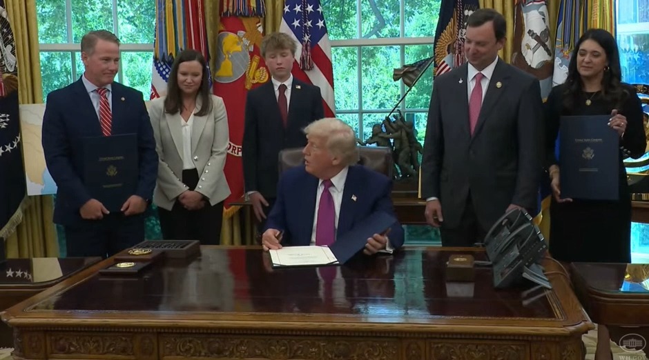 Trump: Do you have the sink one in here? The sinks and shower heads? Sinks and shower heads... You have a new shower head and you don't get any water, the water doesn't come out of the sink, the water comes out of nowhere. What a shame, what a ridiculous waste