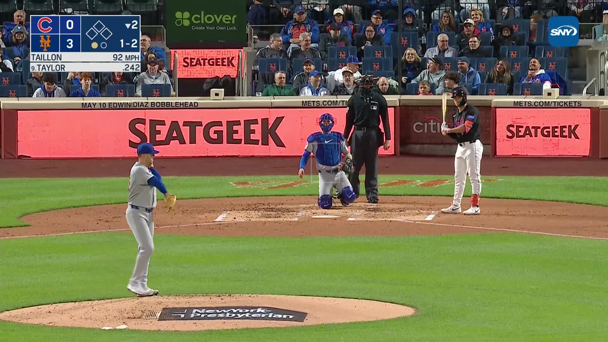 .Steve Gelbs reports on Francisco Lindor using "Ain't No Mountain High Enough" as an alternate walk-up song in addition to "My Girl"