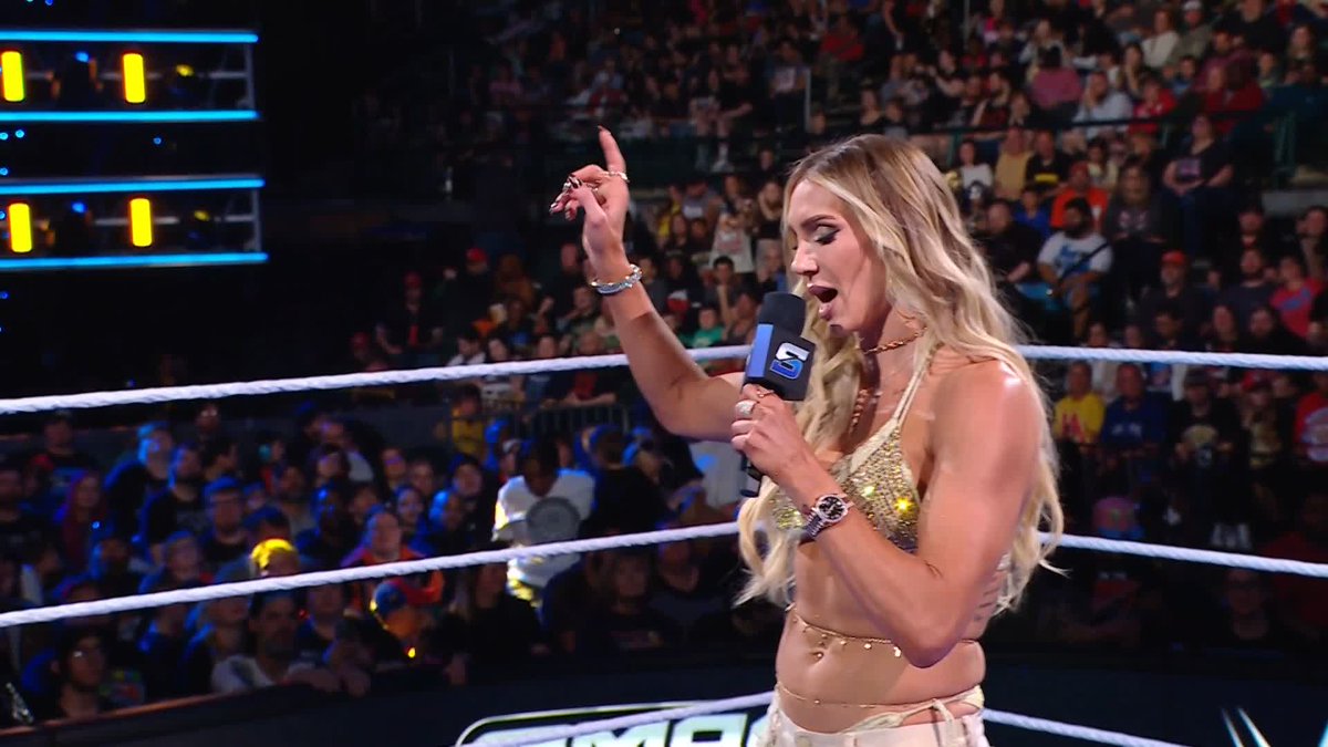 The Queen is FED UP with Dayton, Ohio! 😡 Charlotte Flair #SmackDown