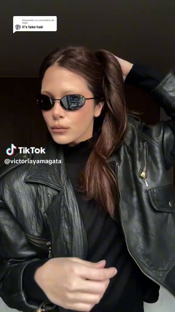 no me corto el pelo por los hombros porque sigo a esta en tiktok que me tiene loca