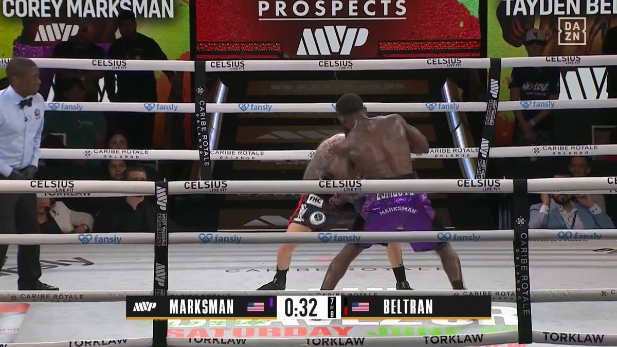 Corey Marksman wins via ref stoppage! 🚨 #PeroNavarro | Live now on DAZN