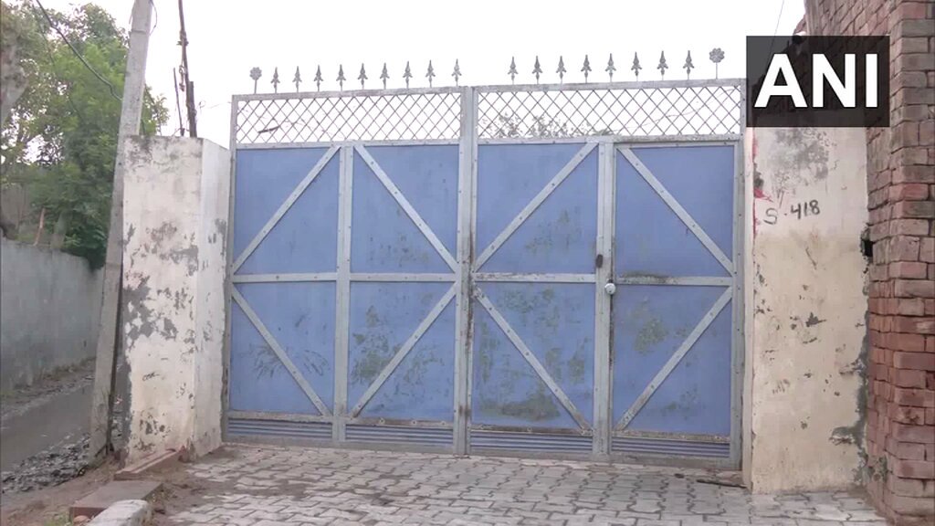 #WATCH | Punjab: One Pakistani drone hit a residential area in Ferozepur and injured a family last night. The family was rushed to the hospital for treatment. Visuals from outside the residence of the injured family.